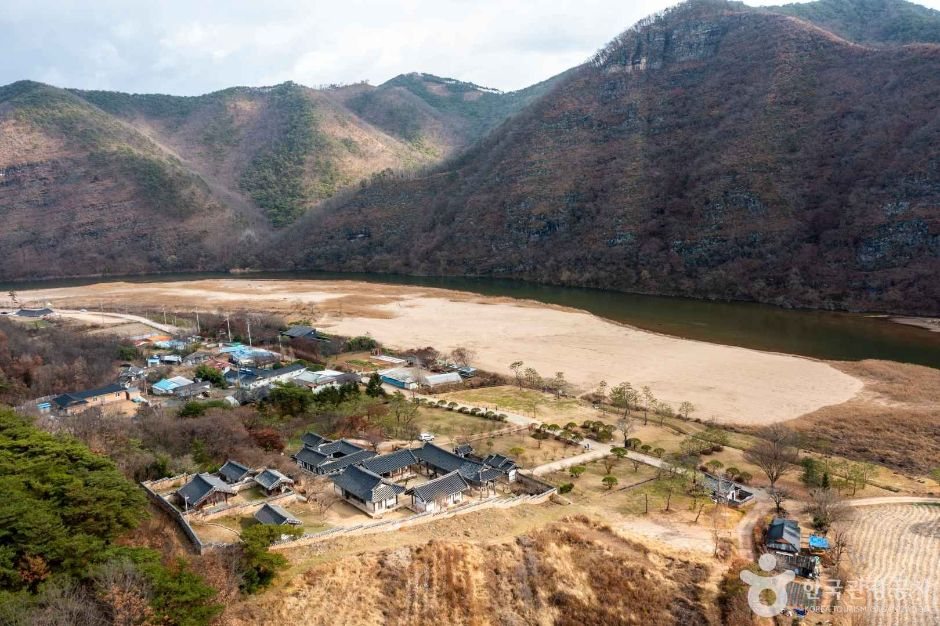 낙동강 굽이와 병산서원 항공사진