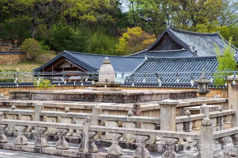 통도사 금강계단과 돌난간