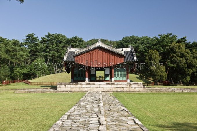 태릉 정자각